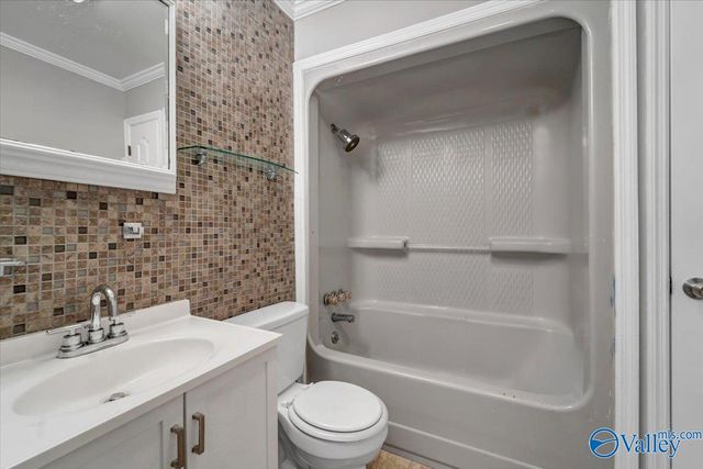 4802 Cottonwood Drive NW, Huntsville, AL 35810