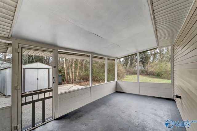 4802 Cottonwood Drive NW, Huntsville, AL 35810