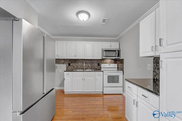 4802 Cottonwood Drive NW, Huntsville, AL 35810