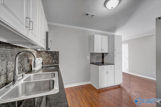 4802 Cottonwood Drive NW, Huntsville, AL 35810