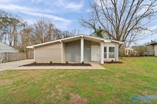 4802 Cottonwood Drive NW, Huntsville, AL 35810