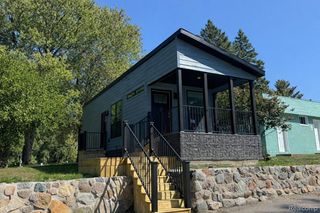 27 Sunset Lane, Fenton Charter Township, MI 48430