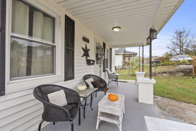 806 5th Avenue, Frankfort, KY 40601