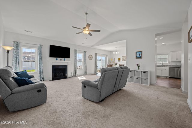 1010 Bluewater Boulevard, New Bern, NC 28562