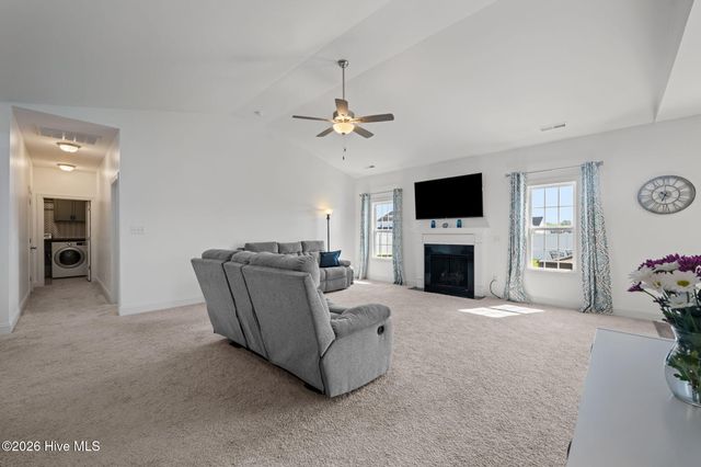 1010 Bluewater Boulevard, New Bern, NC 28562