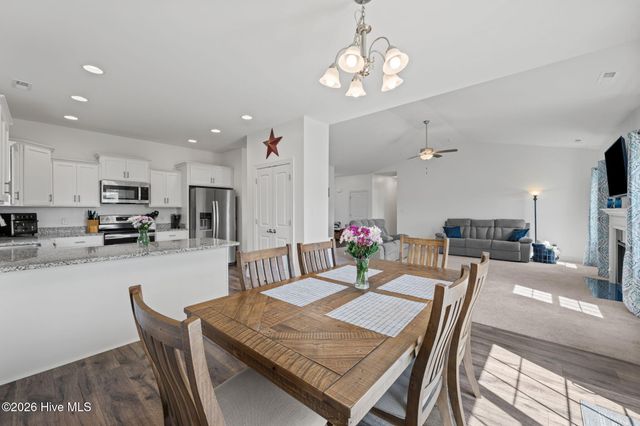 1010 Bluewater Boulevard, New Bern, NC 28562