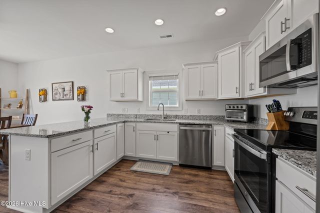 1010 Bluewater Boulevard, New Bern, NC 28562