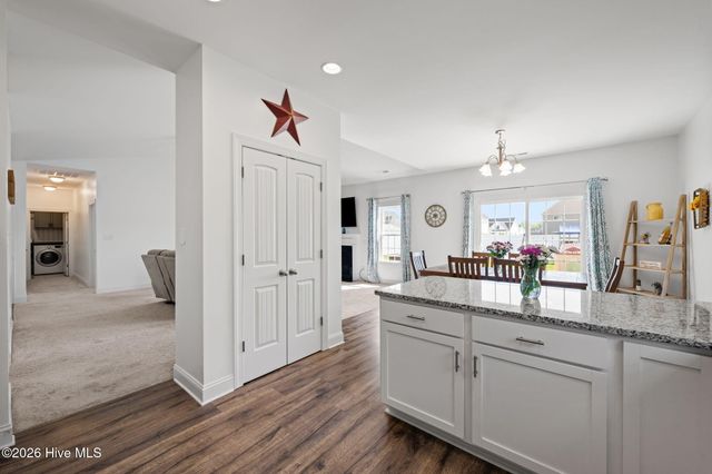 1010 Bluewater Boulevard, New Bern, NC 28562