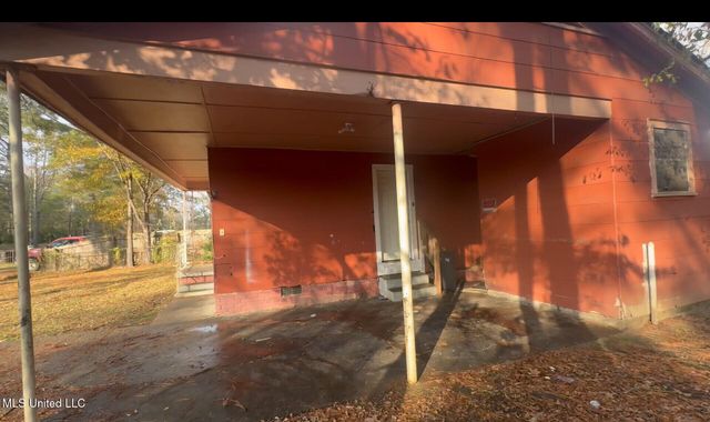 2930 Greenview Drive, Jackson, MS 39212