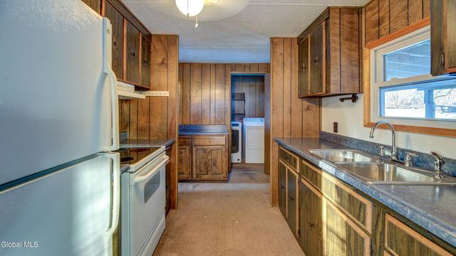 125 Cherry Street, Gloversville, NY 12078