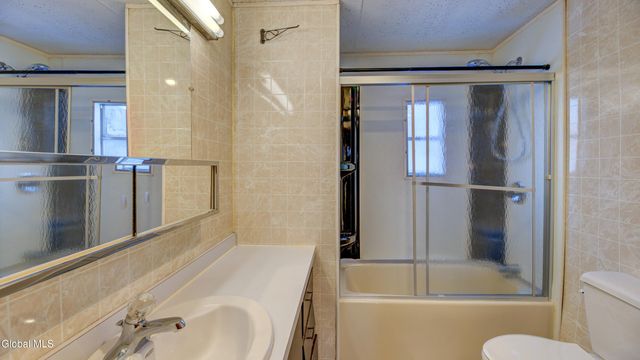 125 Cherry Street, Gloversville, NY 12078