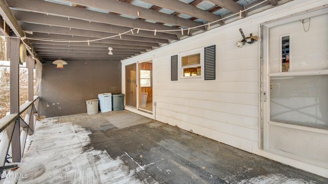 125 Cherry Street, Gloversville, NY 12078