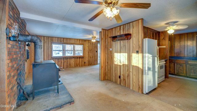 125 Cherry Street, Gloversville, NY 12078