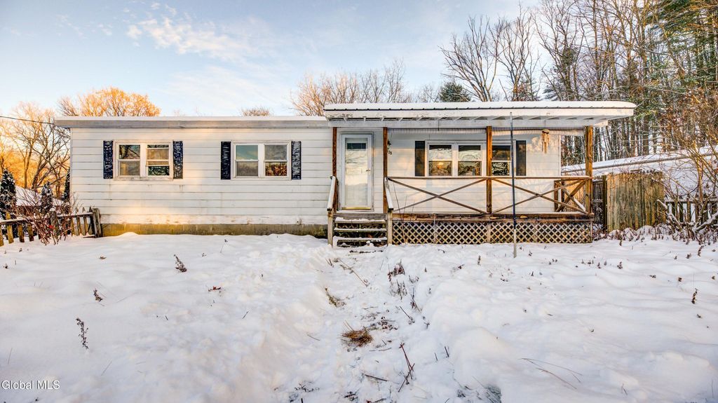 125 Cherry Street, Gloversville, NY 12078