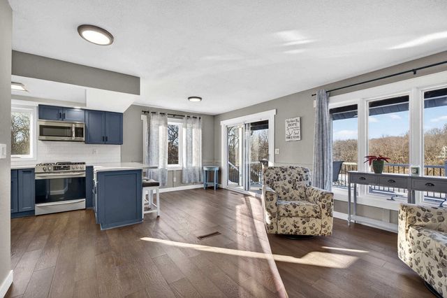 11700 61st Avenue, Blue Grass, IA 52726