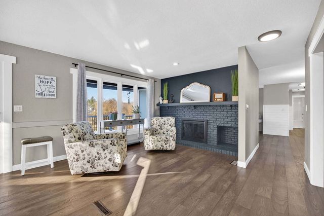 11700 61st Avenue, Blue Grass, IA 52726