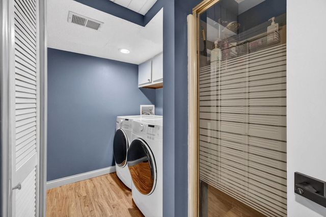 11700 61st Avenue, Blue Grass, IA 52726