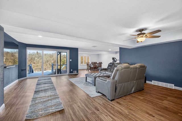 11700 61st Avenue, Blue Grass, IA 52726