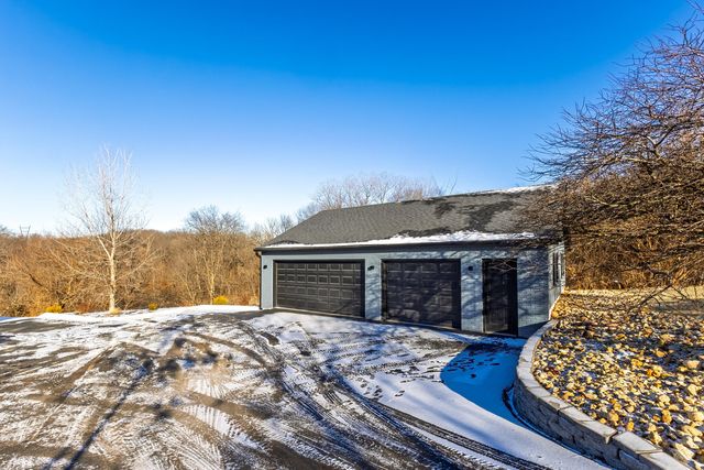 11700 61st Avenue, Blue Grass, IA 52726