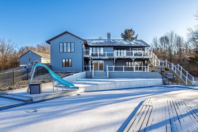 11700 61st Avenue, Blue Grass, IA 52726