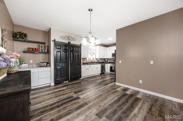 1921 Reserve Walk Way, Belleville, IL 62220