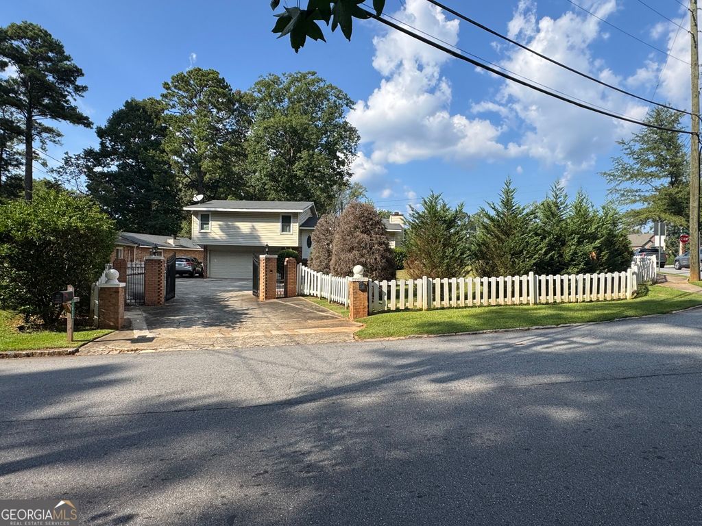 3912 Donaldson Drive, Atlanta, GA 30341 — photo 3