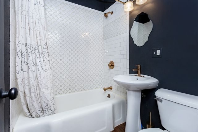 1829 Locust Street, West Des Moines, IA 50265