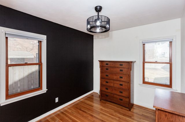 1829 Locust Street, West Des Moines, IA 50265