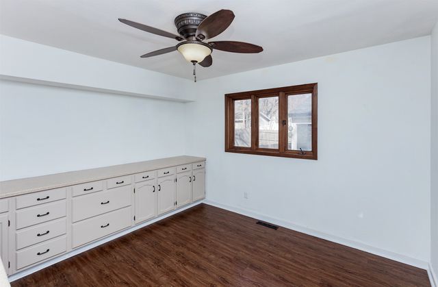 1829 Locust Street, West Des Moines, IA 50265