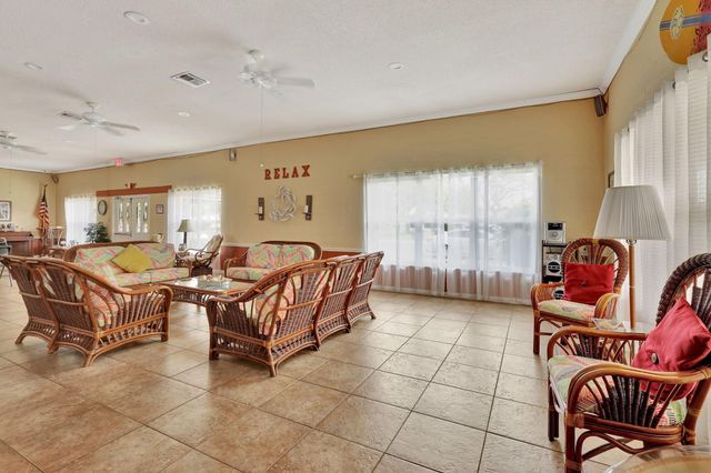 615 High Point Drive C, Delray Beach, FL 33445