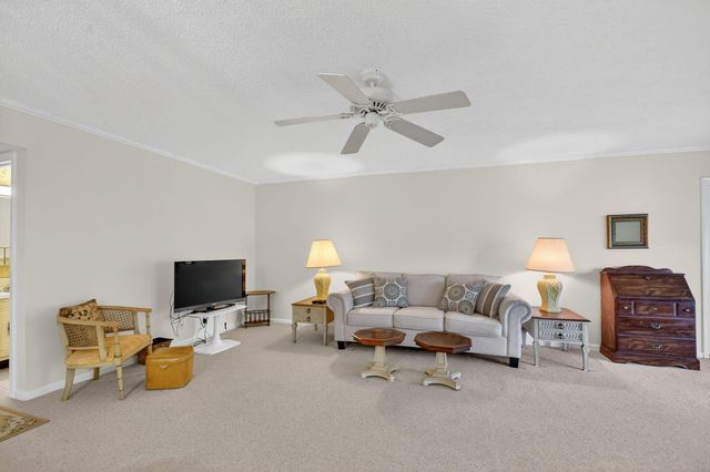 615 High Point Drive C, Delray Beach, FL 33445