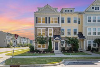 596 Grand Central Station, Apex, NC 27502