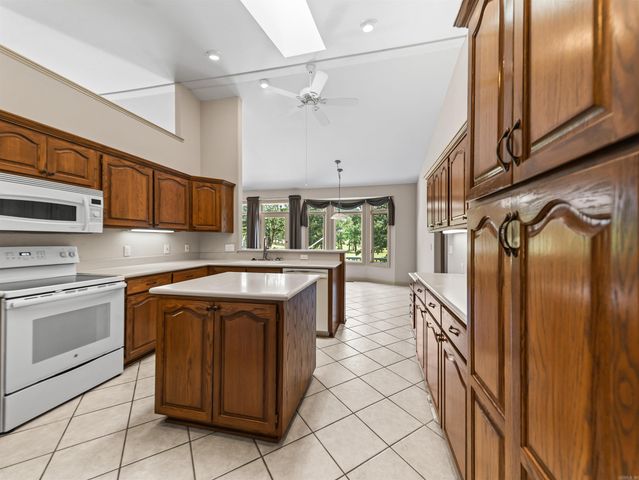 6 Quieto Lane, Hot Springs Village, AR 71909