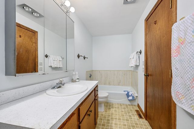 64 Lower County, Harwich, MA 02671