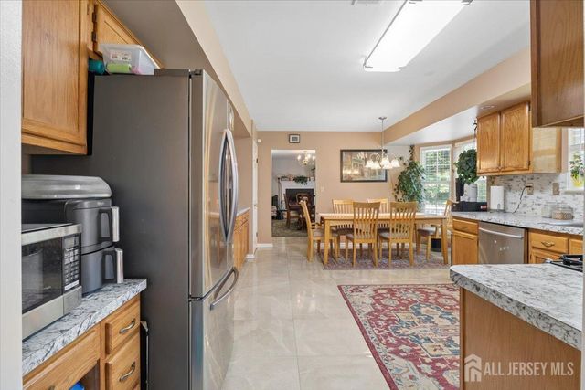 8 Piluso Way, Piscataway, NJ 08854