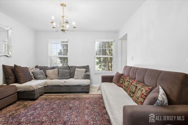 8 Piluso Way, Piscataway, NJ 08854