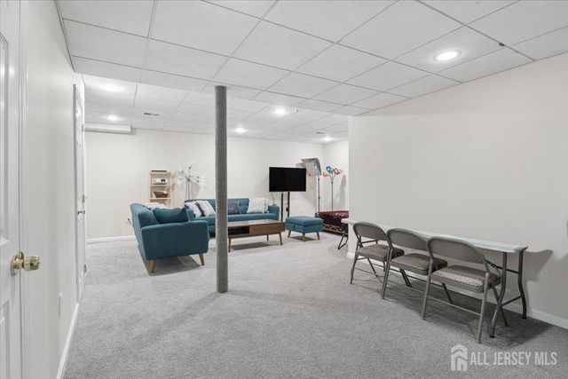 8 Piluso Way, Piscataway, NJ 08854
