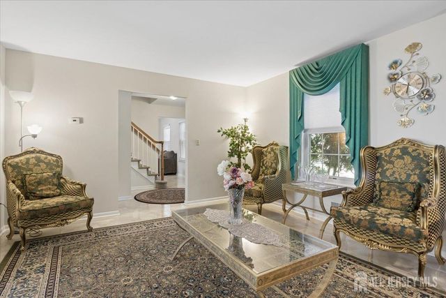 8 Piluso Way, Piscataway, NJ 08854