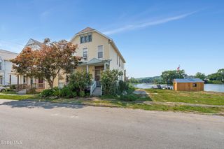 811 1st Avenue, Troy, NY 12182