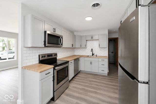 3550 Eisenhower Drive, Indianapolis, IN 46224