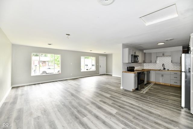 3550 Eisenhower Drive, Indianapolis, IN 46224