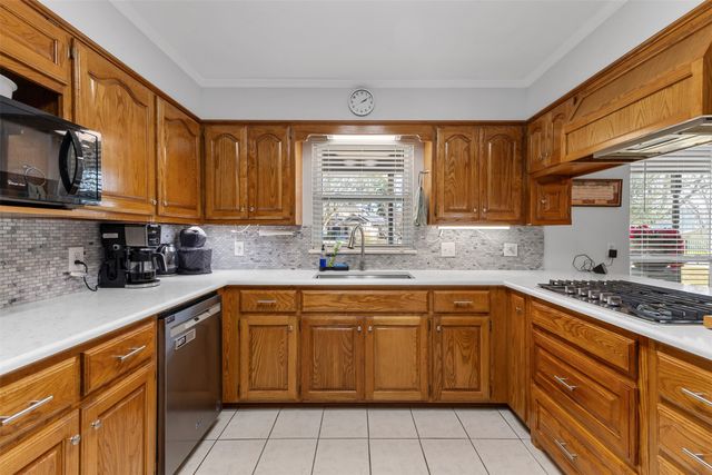 664 County Road 2360, Mt Pleasant, TX 75455