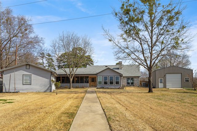 664 County Road 2360, Mt Pleasant, TX 75455