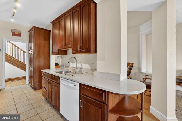 1212 C ST NE, Washington, DC 20002