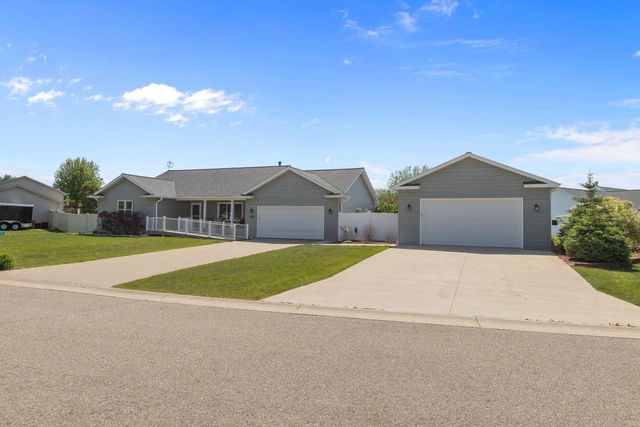 N1723 CHESAPEAKE COURT, Greenville, WI 54942