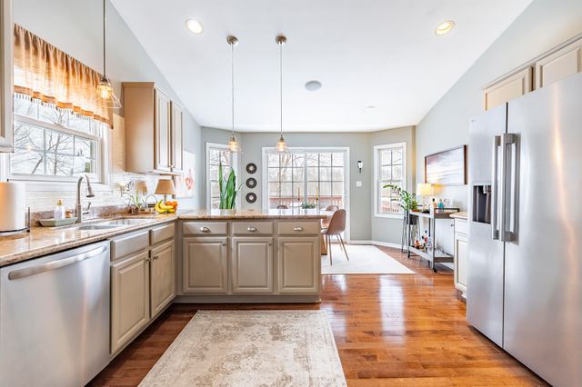 17 Browning Lane, Valparaiso, IN 46383