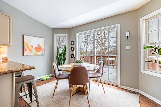 17 Browning Lane, Valparaiso, IN 46383