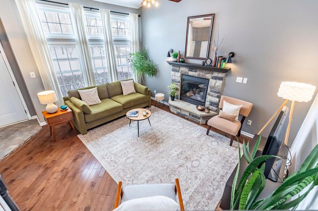 17 Browning Lane, Valparaiso, IN 46383