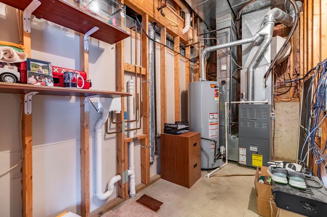 17 Browning Lane, Valparaiso, IN 46383