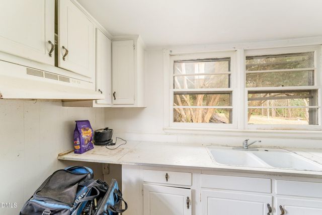 330 E Stallings Street, Clayton, NC 27520